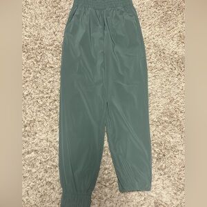 Vuori villa Green Jogger Pants
